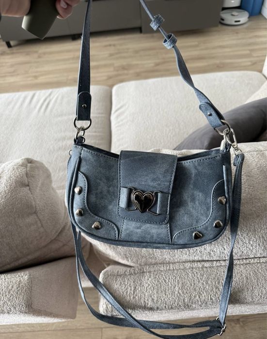 Сумка синего цвета