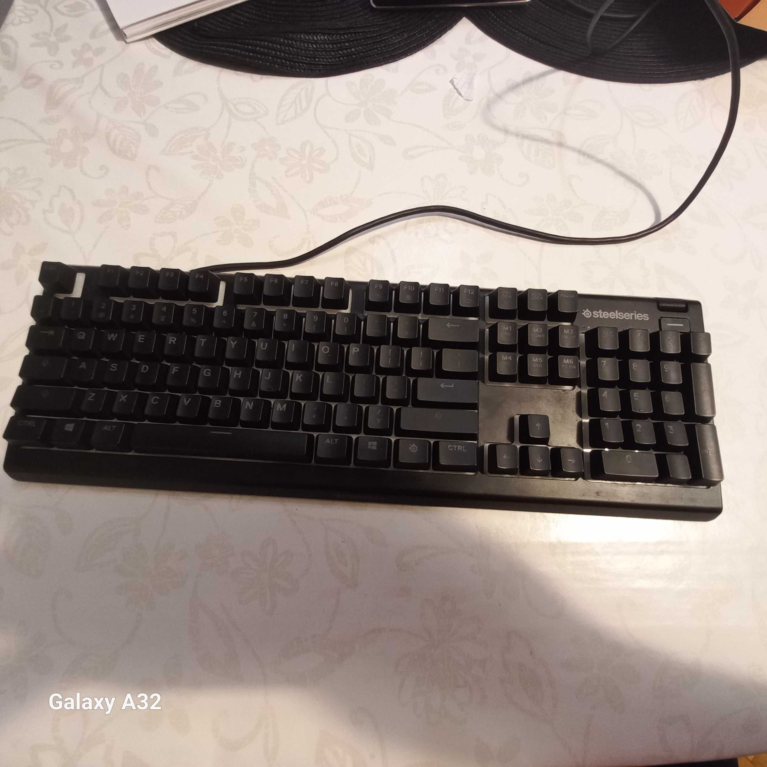 Klawiatura steelseries APEX 3