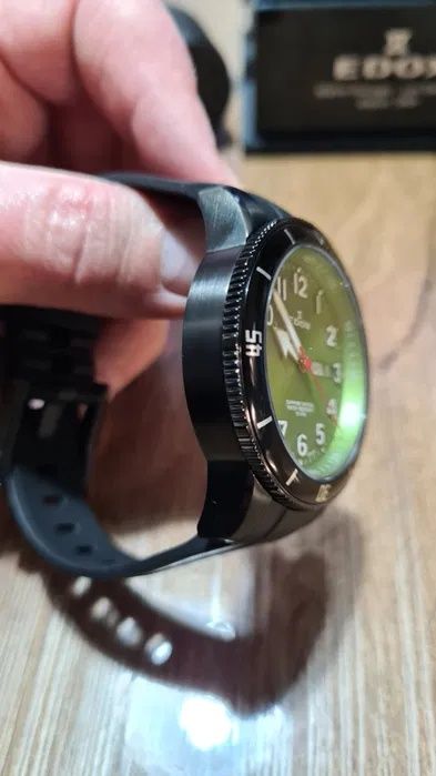 Nowy szwajcarski zegarek Edox 84300
