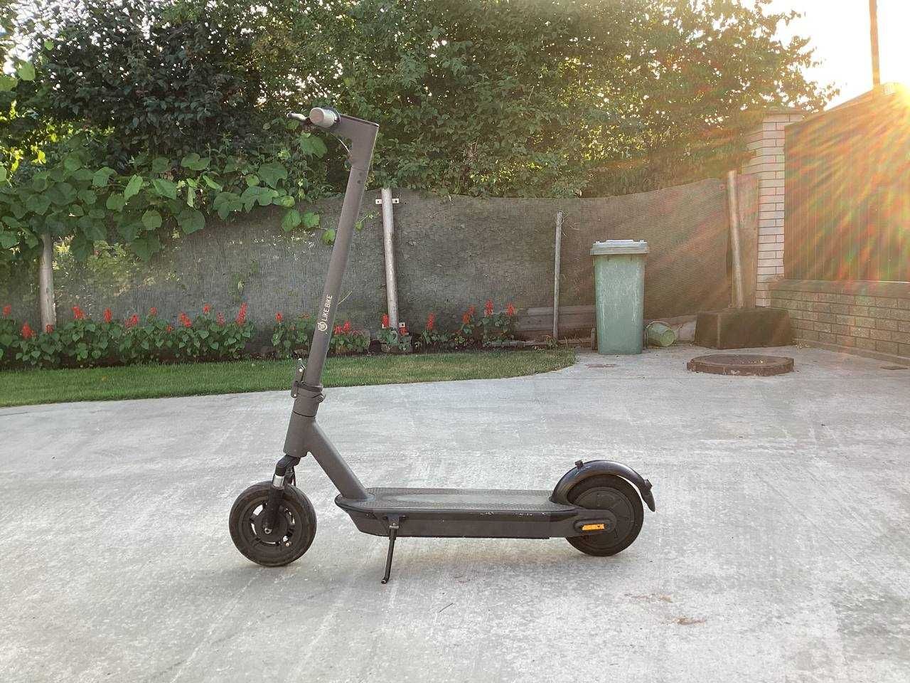 Електросамокат Like.Bike One Max 540 Wh (660706) б/у