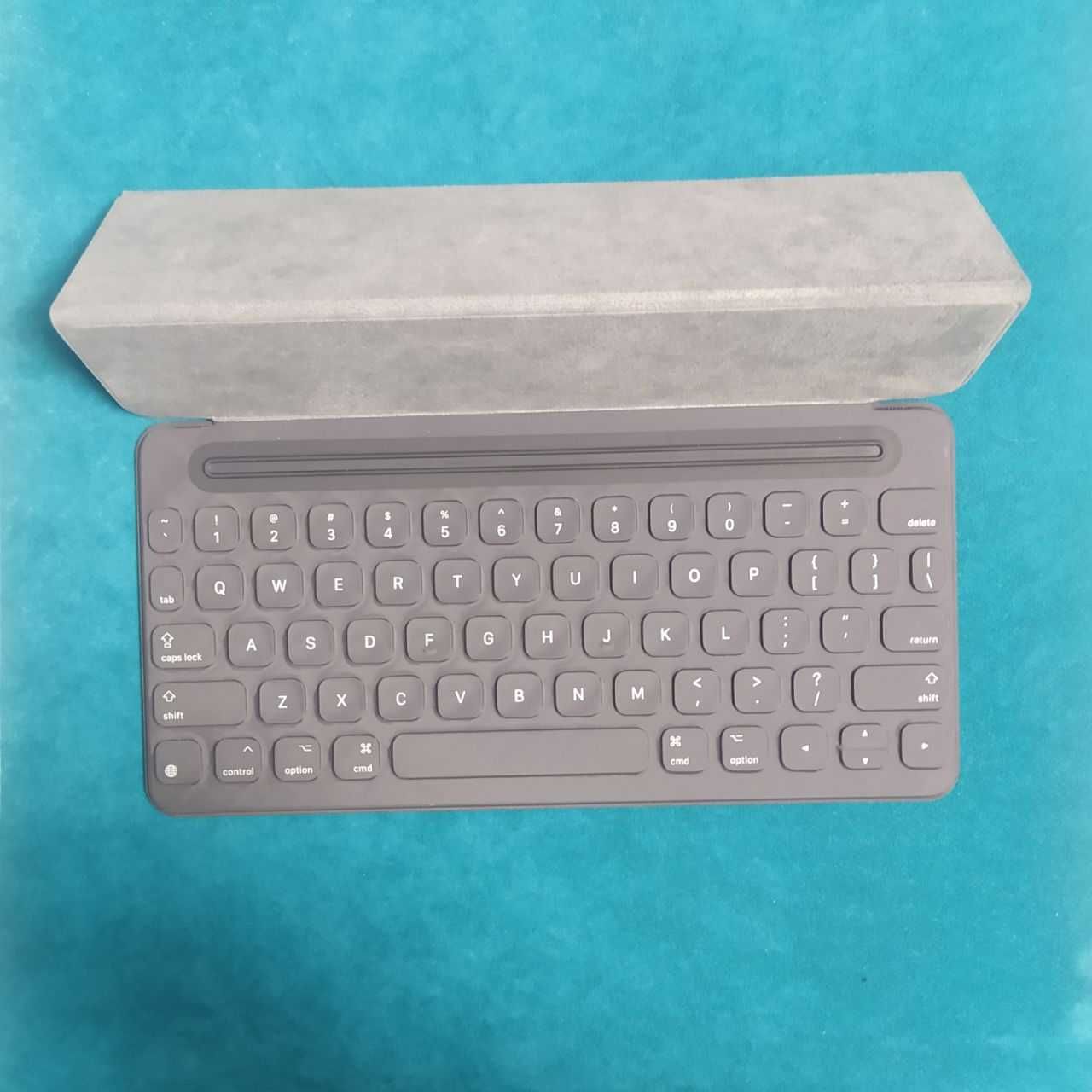 Клавиатура Apple IPad PRO 9.7 Smart Keyboard A1772