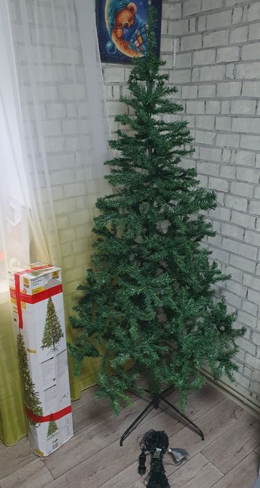 ялинка livarno home 180led