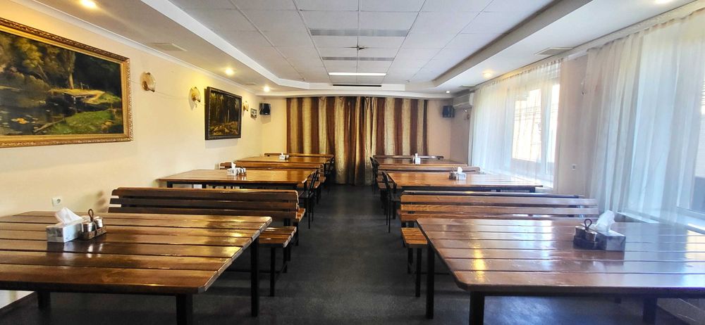 Продаж приміщення з мебелью та з обородованієм вул. Космічна .