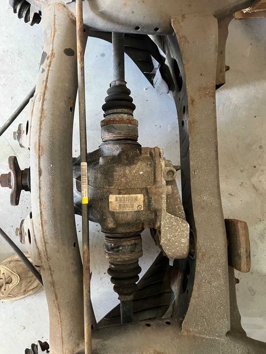 Całe tylne zawieszenie bmw f30 320D