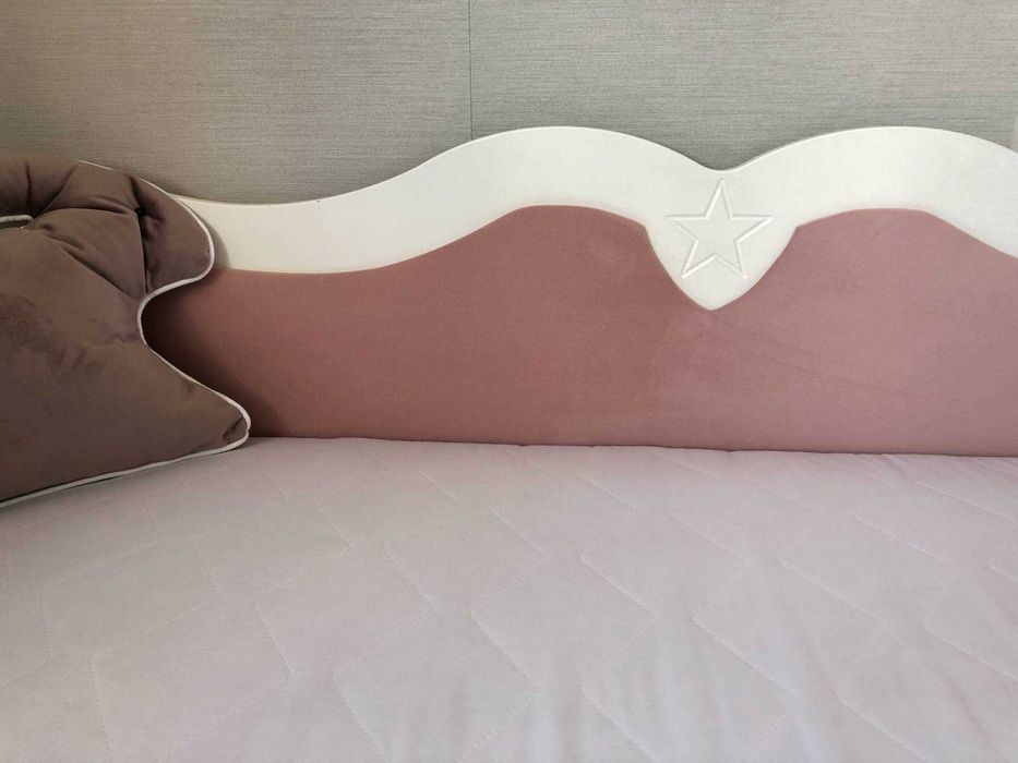 Łóżko tapicerowane 160x80 róż + materac