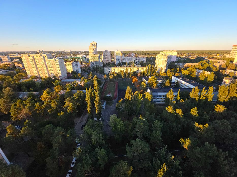 Продам квартиру. Дарниця. Червоний хутір.