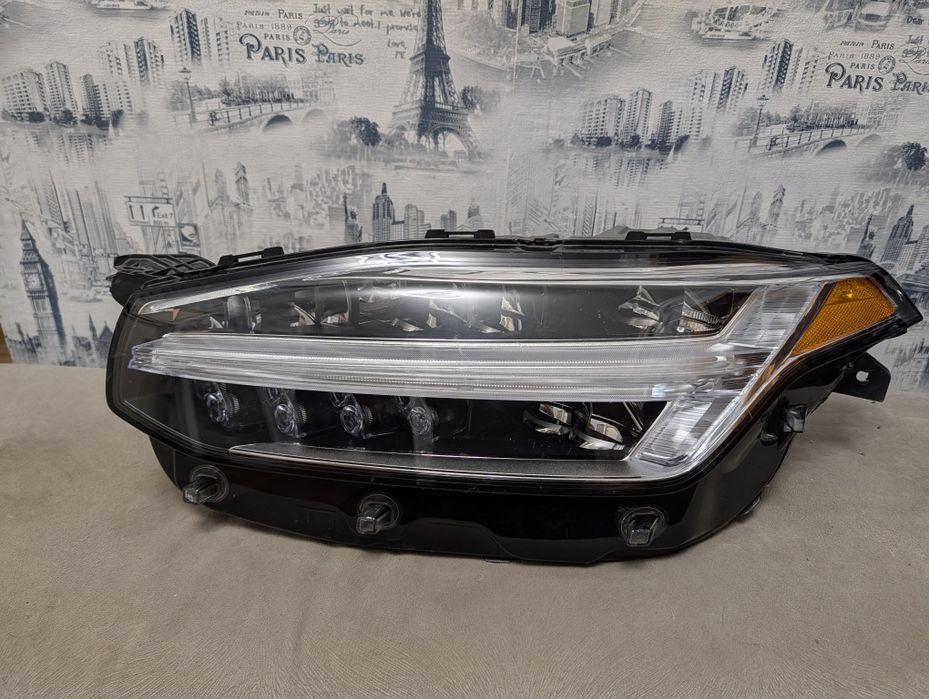 Ліва фара Volvo XC90 2015 2016 2017 2018 2019 2020