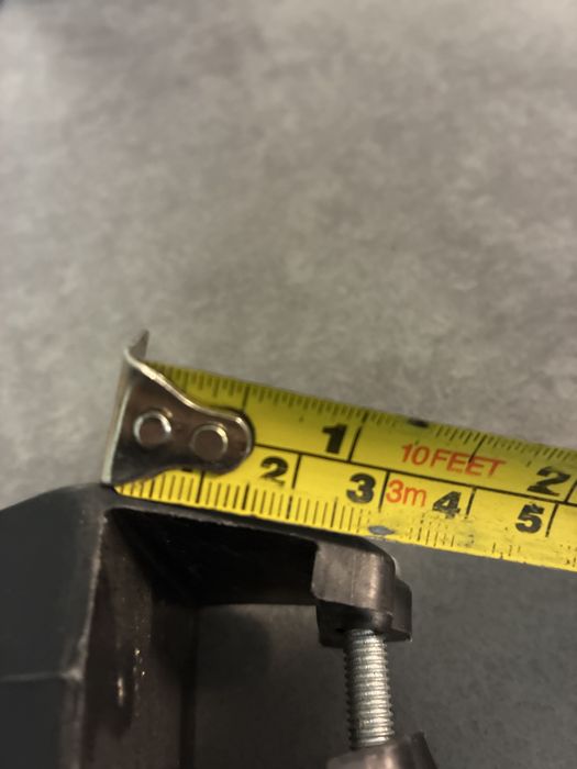 Продам крепления для лыж накрышу