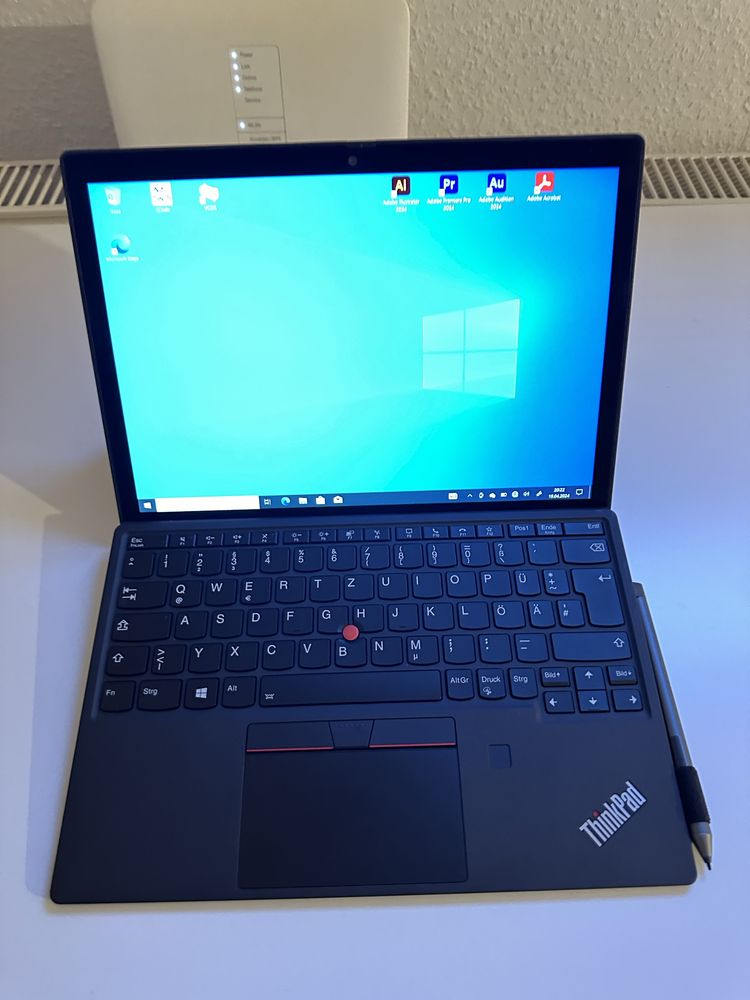 Lenovo ThinkPad X12 Detachable i5 8GB  256GB SSD