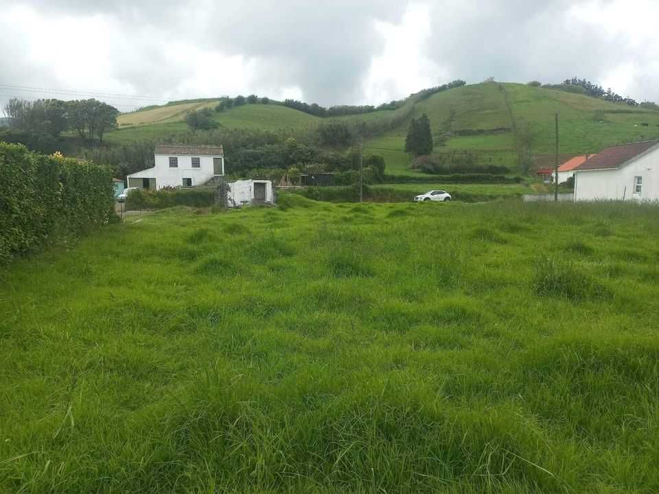 Terreno Urbano com ruina 2600m2