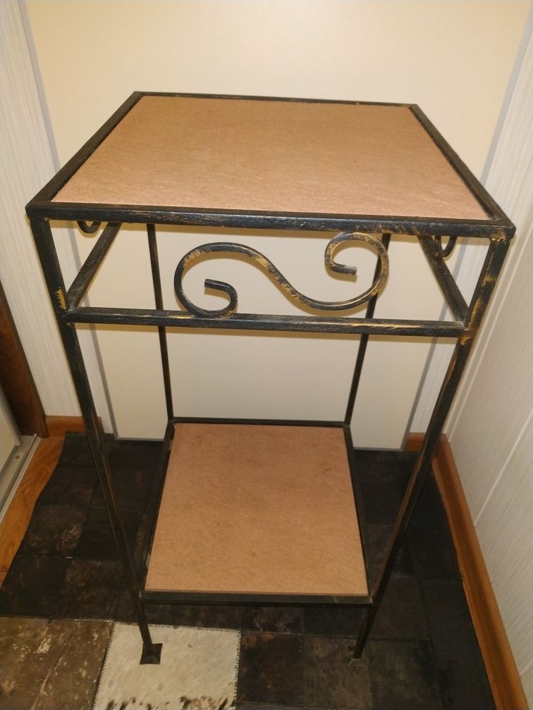 OKAZJA Kuty stolik kwietnik metaloplastyka ozdobny mebelek retro boho