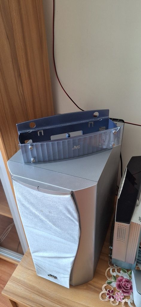 Kino domowe JVC TH V70R