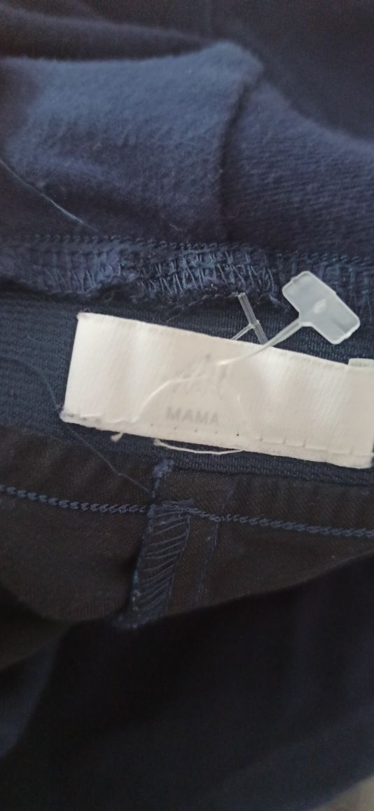 Granatowe ciążowe spodnie marki H&M