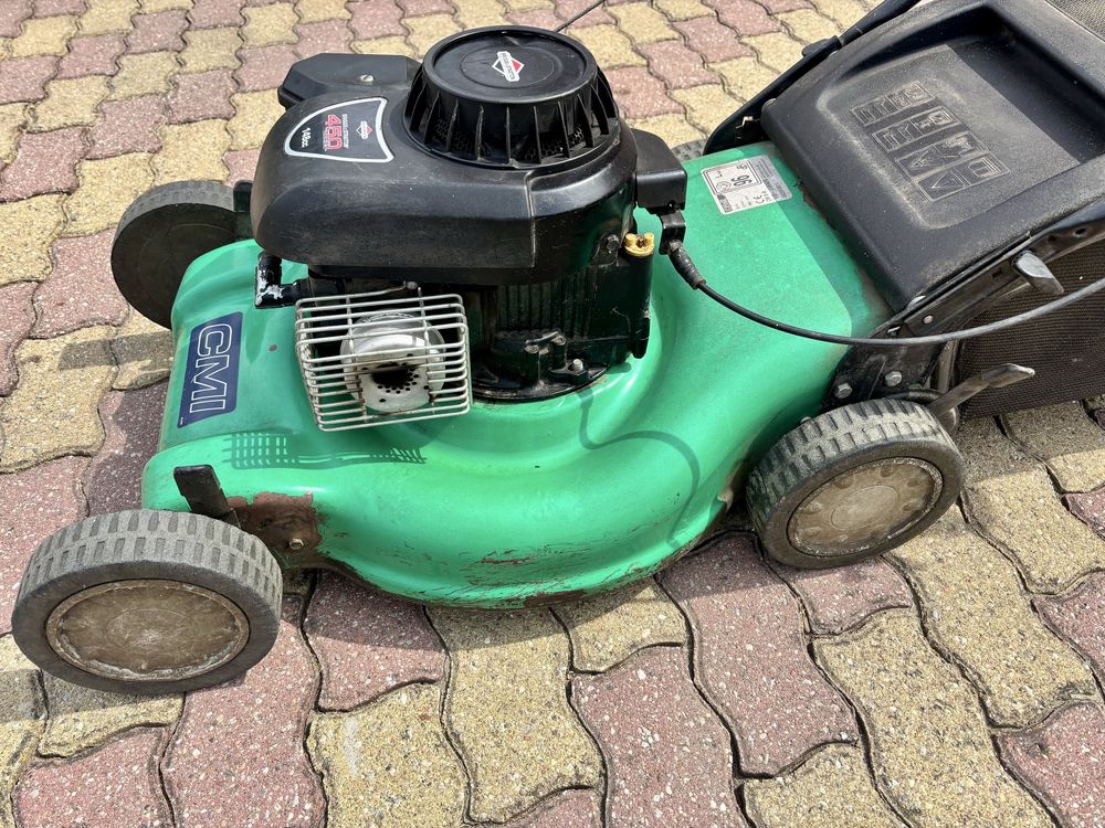 Kosiarka Briggs & Stratton CMI