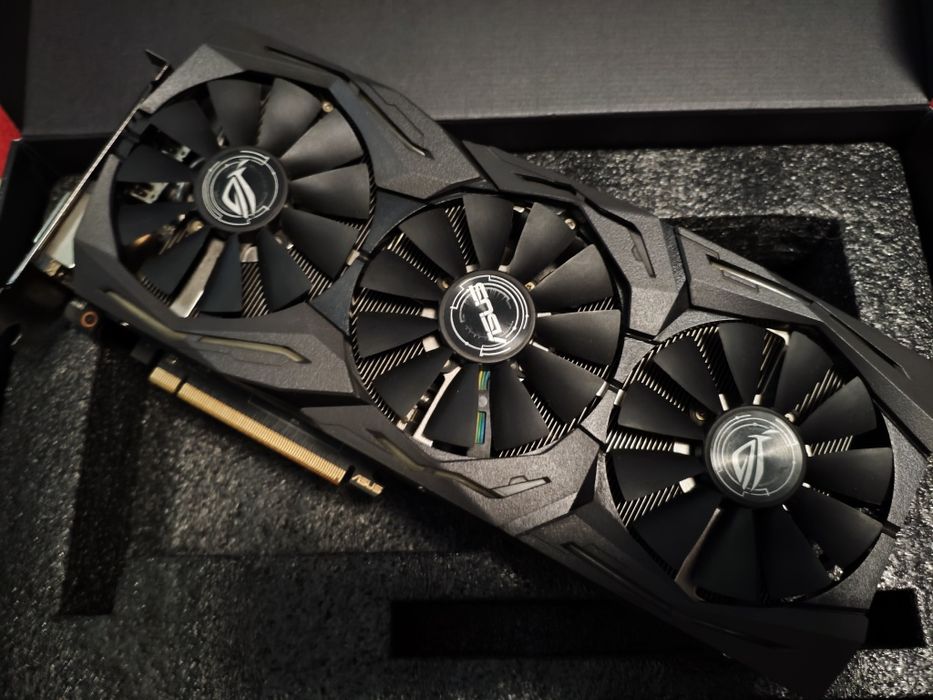 Asus GTX 1080 Ti ROG Strix 11GB GDDR5X (352bit)