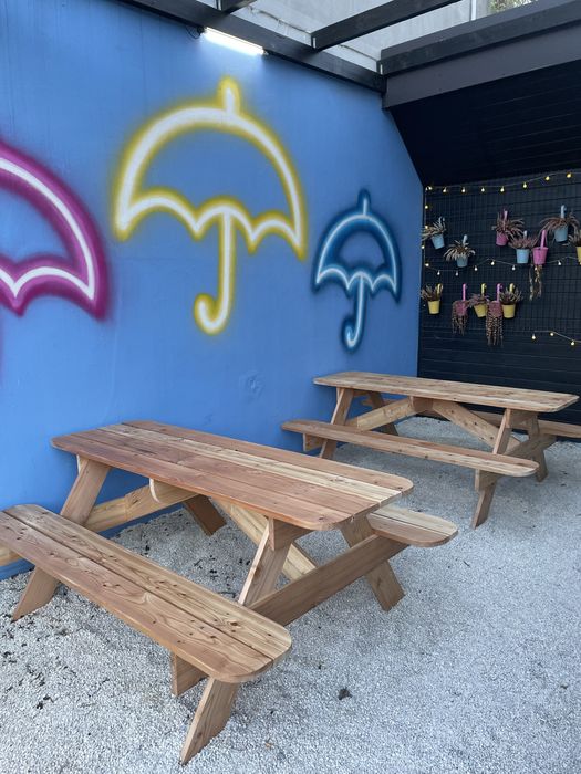 Stół ogrodowy plus ławka ogrodowa - drewno