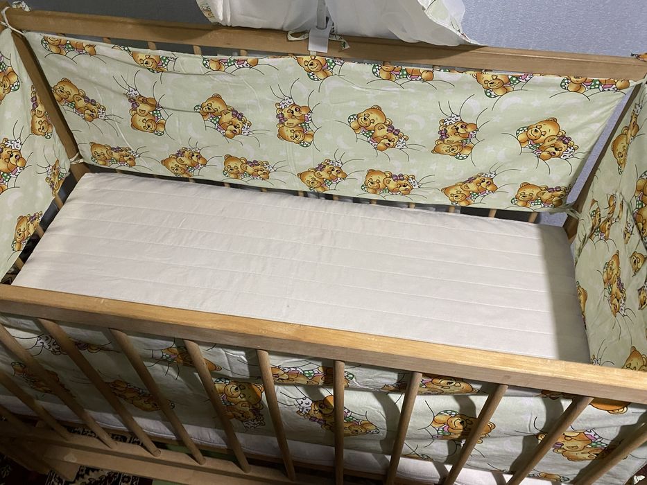 Продам детскую кроватку 0+