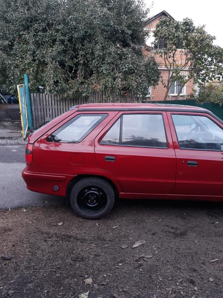 Продам сімейний автомобіль Skoda в хорошому стані