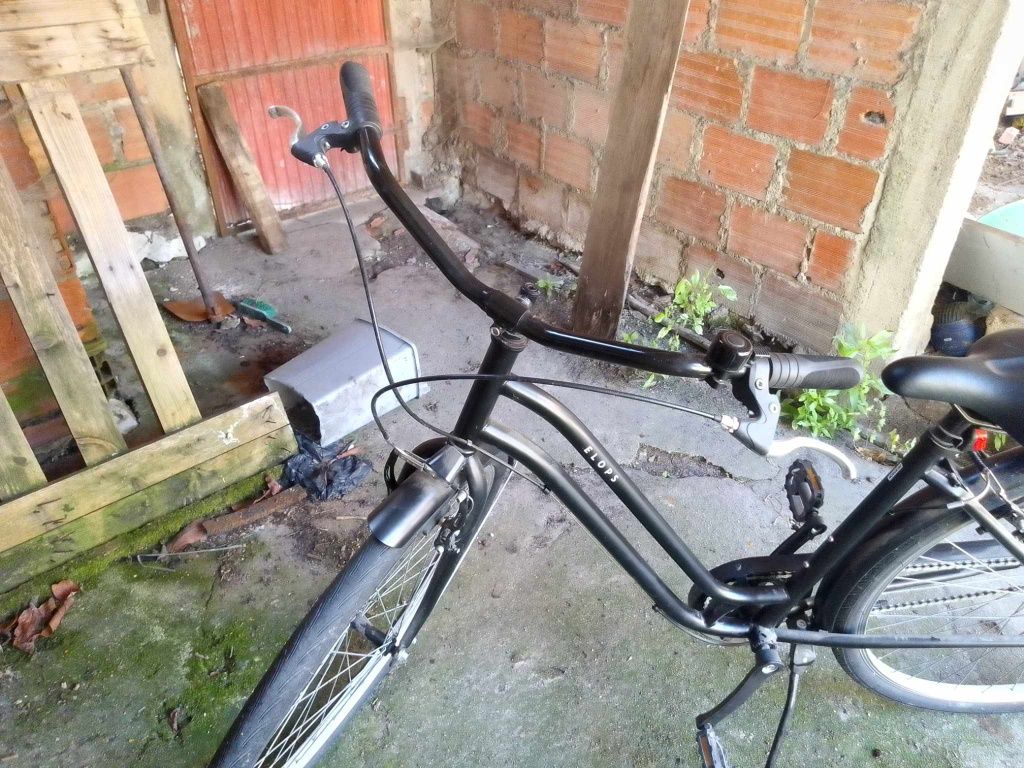 Bicicleta  de senhora nova