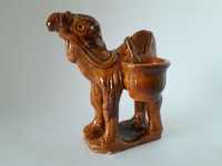 Ceramika art. piękny ceramiczny wielbłąd,  okresu PRL