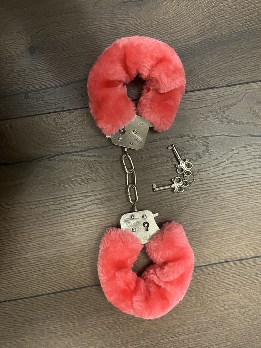 Мʼякі іграшки рожеві