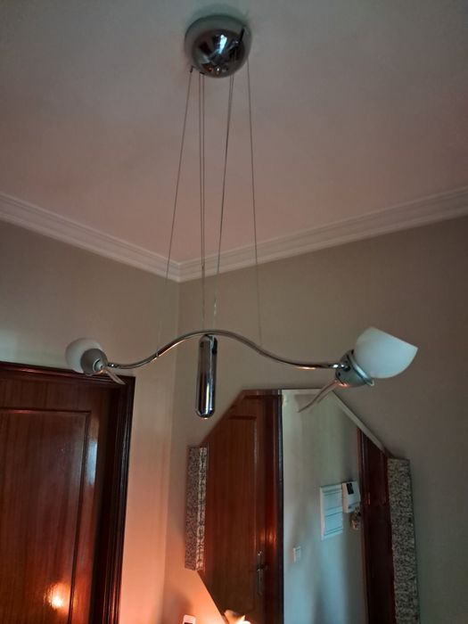 Candeeiro de teto minimalista