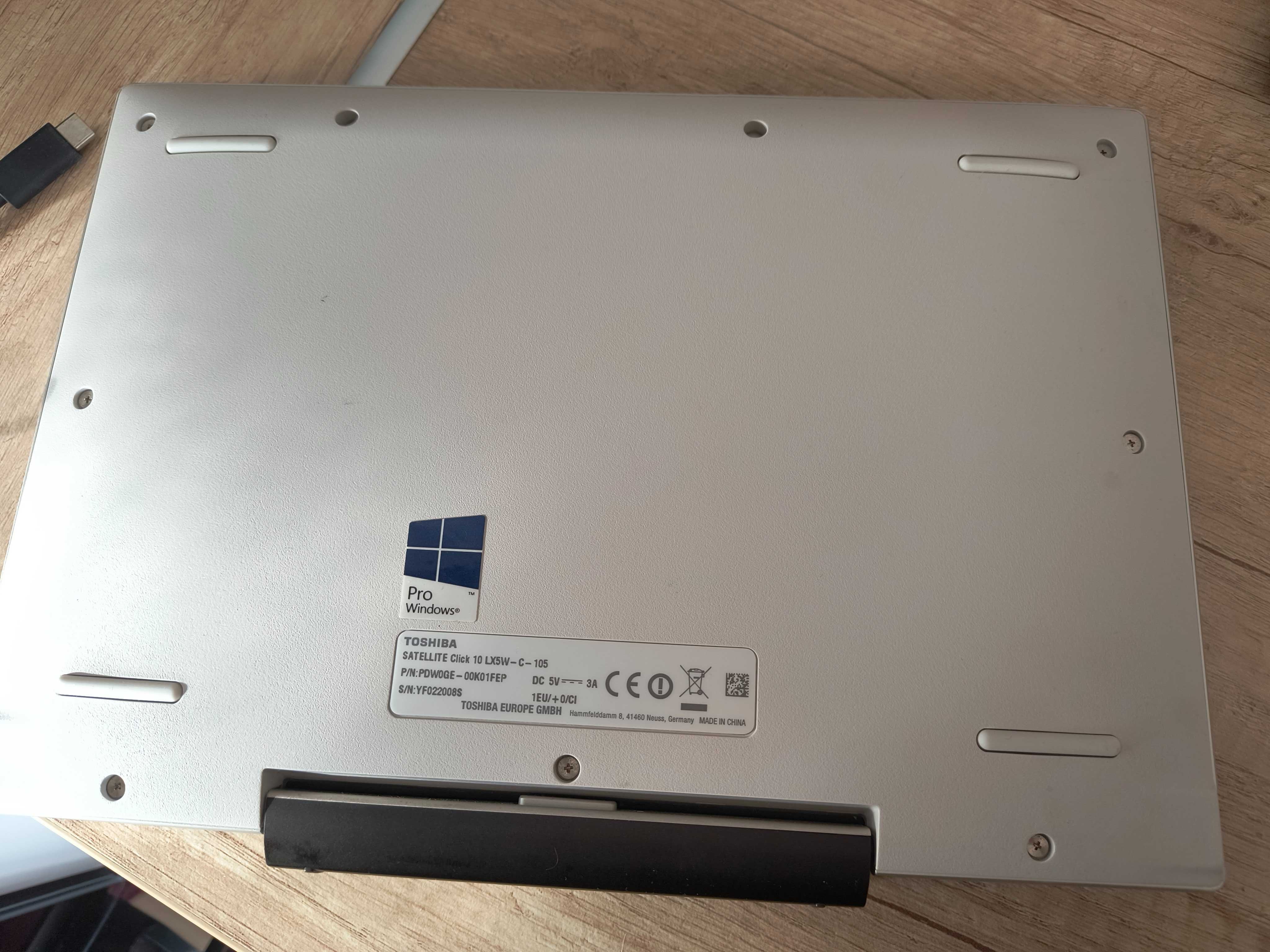 Tablet Laptop Toshiba Click stan bardzo dobry