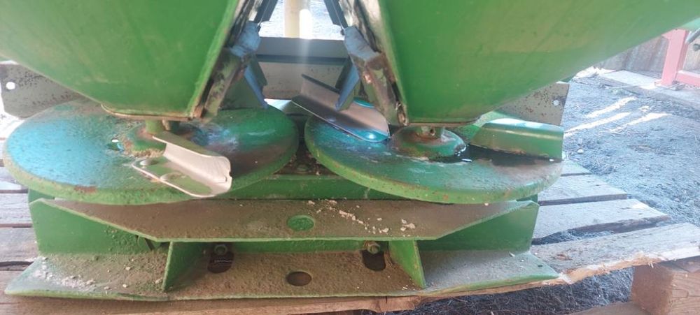 Rozsiewacz Amazon ZAF 804 R