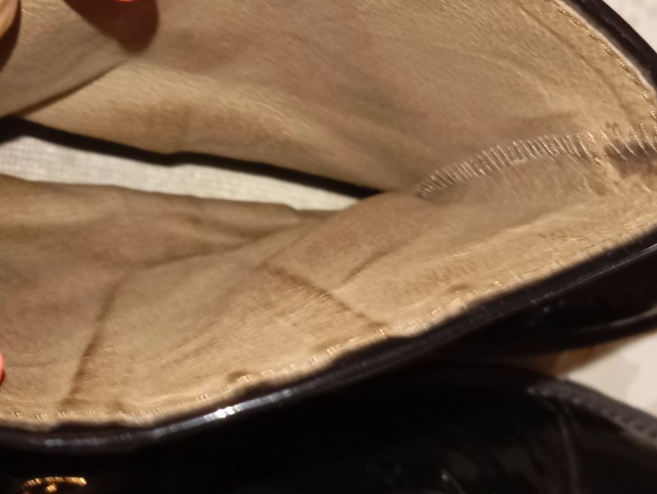 Botas em vinil e pele