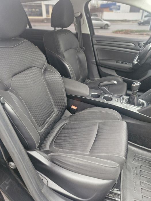 Renault Megane 4  2018 дизель 1.5 в шикарном состоянии !