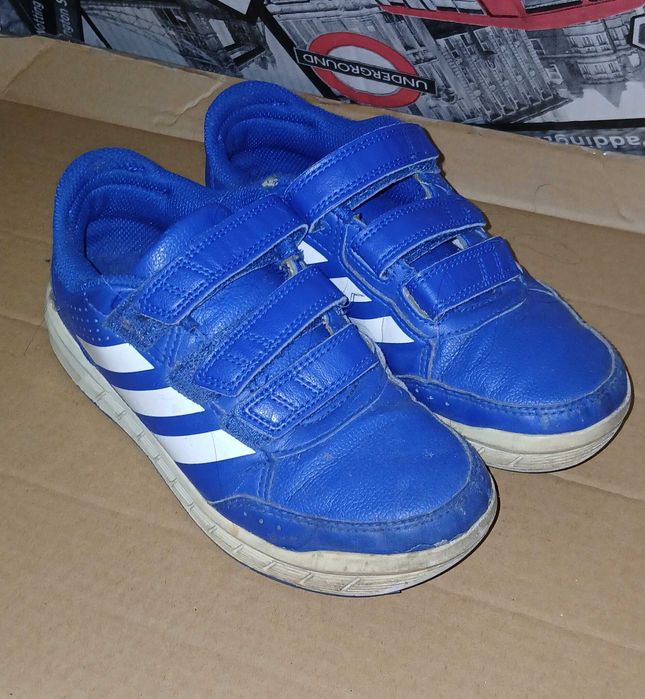 niebiesko - białe piękne buty na rzepy na boku adidas roz 33