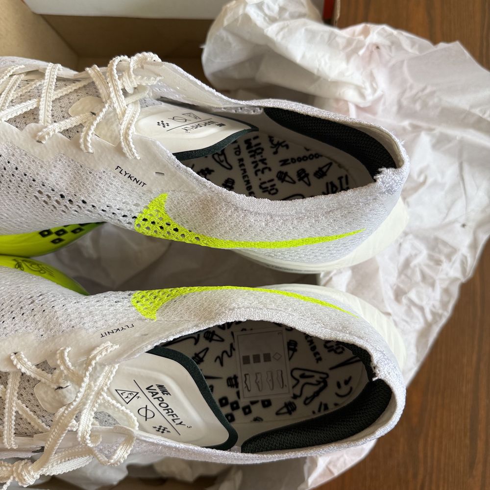 Нлві Кросівки Nike ZoomX Vaporfly Next% 3 (Розмір 48.5)