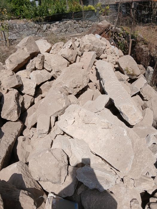 Pedra com mais de 100 anos