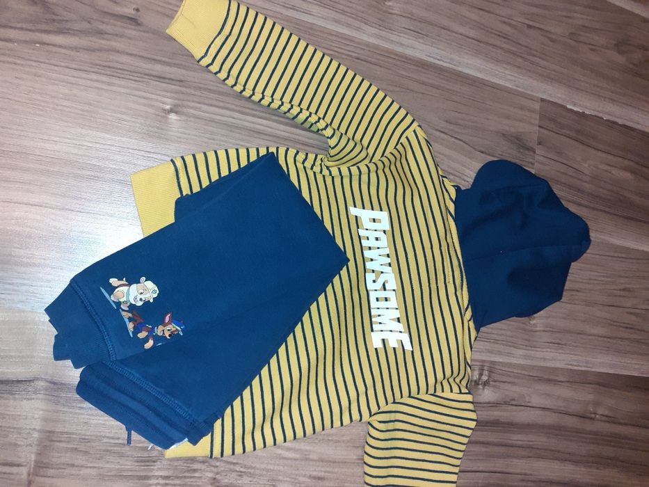 Bluza z kapturem i spodnie dresowe Psi Patrol 110 Cool Club