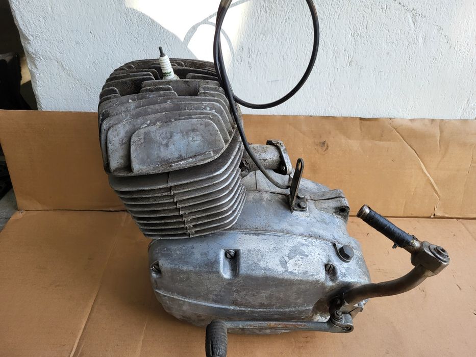 Silnik WSK 175 typ 060 kompletny oryginalny PRL cylinder ZMD SHL