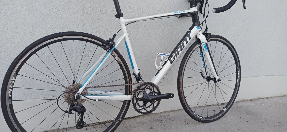 GIANT DEFY 1, Shimano 105, Rozmiar 56  M/L