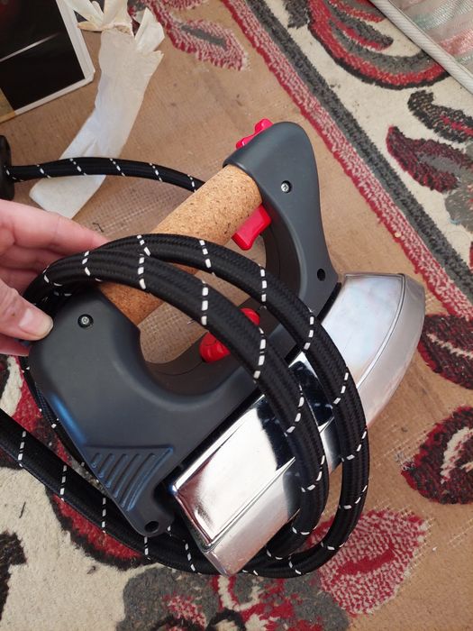 Aspirador de pó AEG Viva Flash AE7340
Tecnologia ciclónica.
Potência