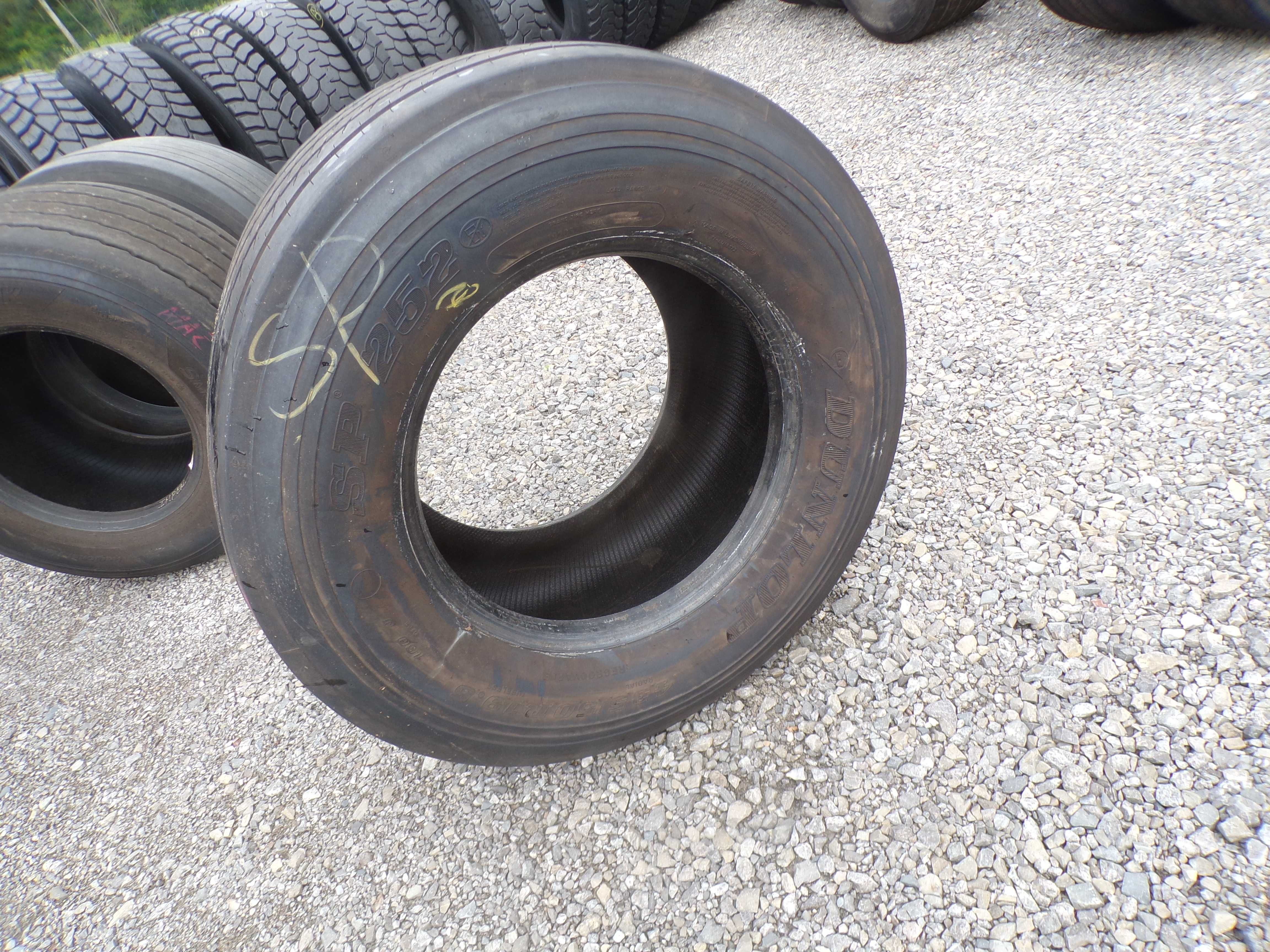 Opona 435/50R19.5 DUNLOP SP 252 (900 netto)