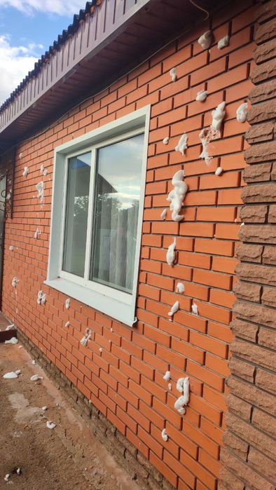 Утеплення будинків Заповнення пустот стіни потолки Піноізолом