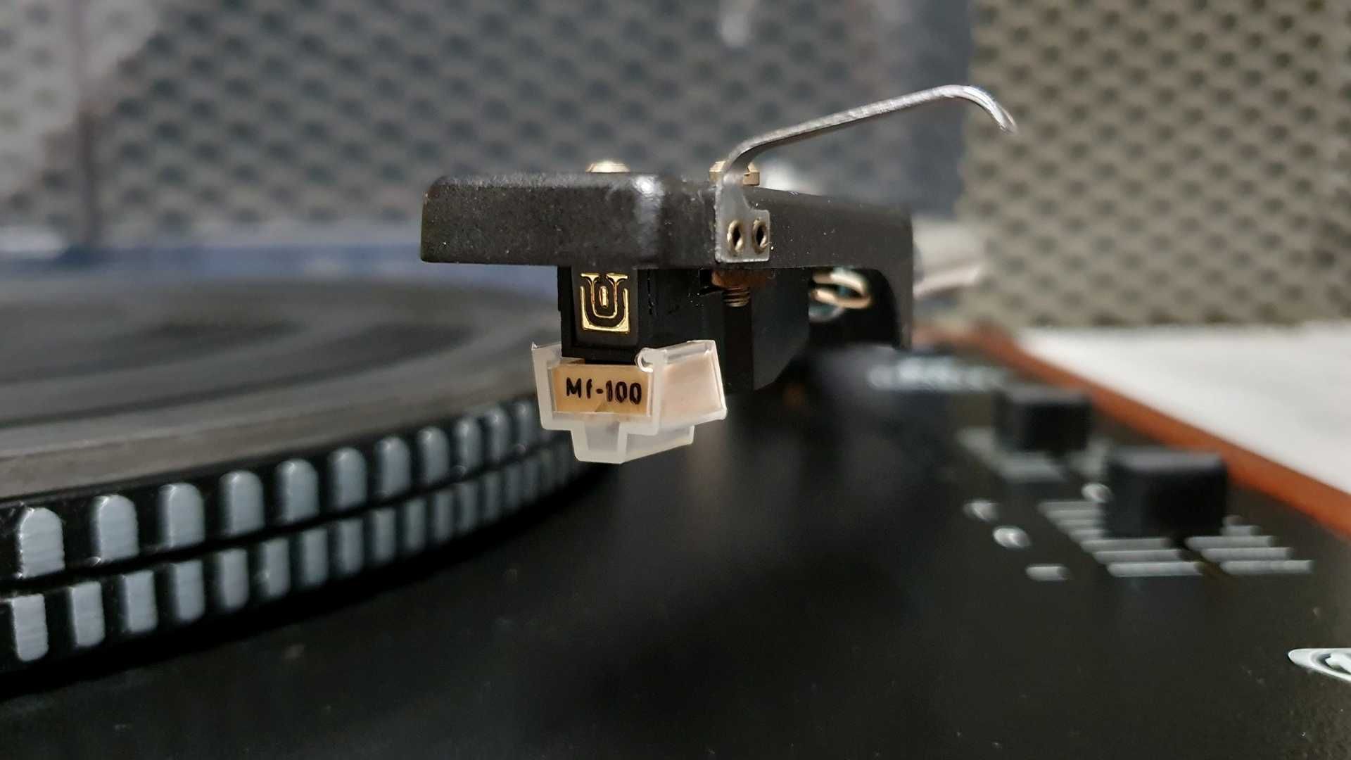Gramofon Daniel G- 1100 fs