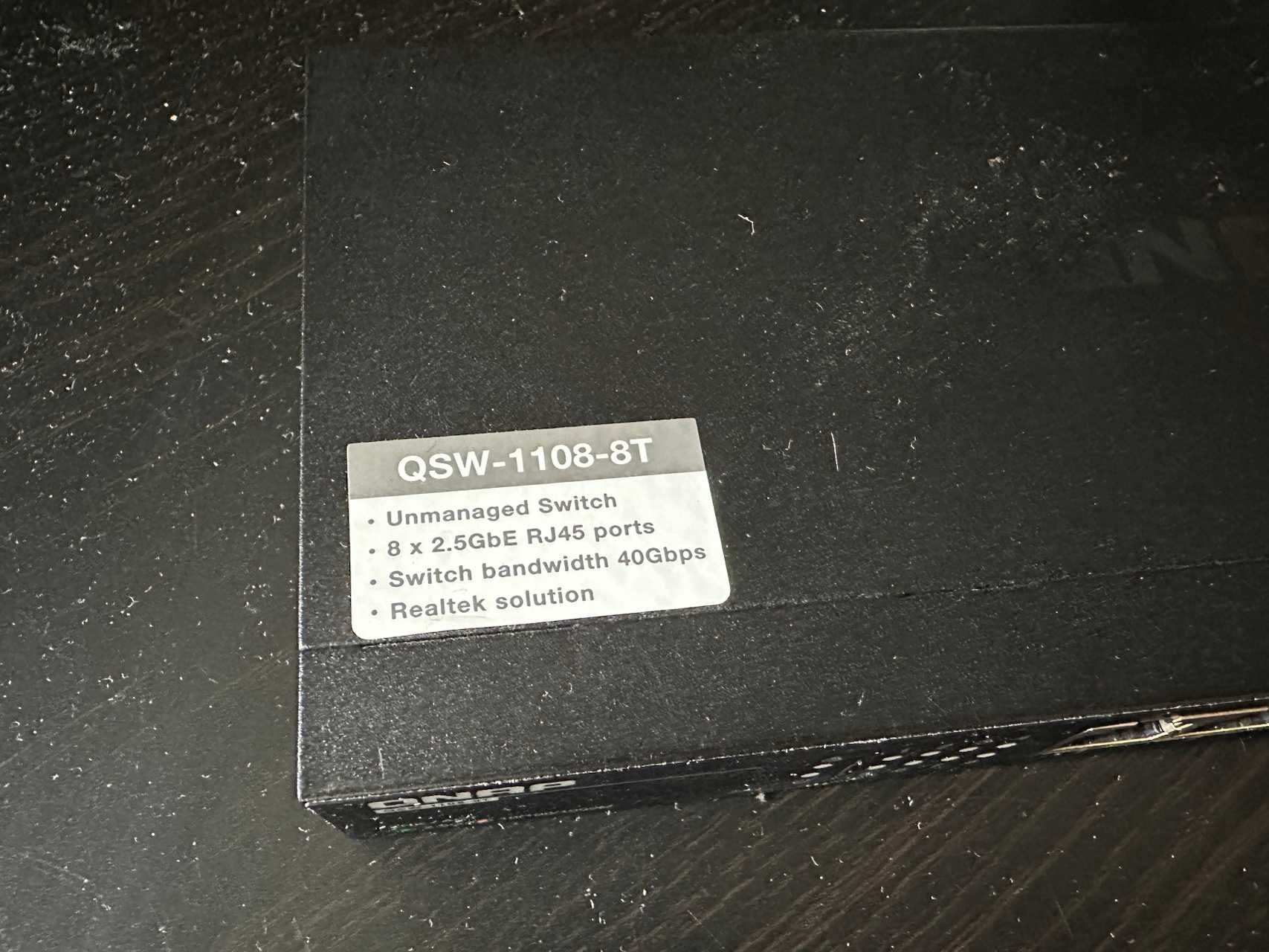 Switch Sieciowy 2.5 GbE RJ45 QNAP QSW-1108-8T