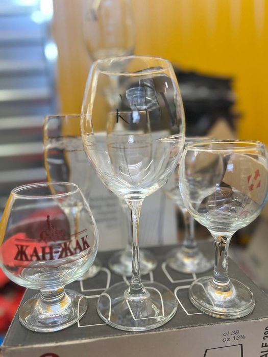 Посуда для кафе, баров, ресторанов б/у