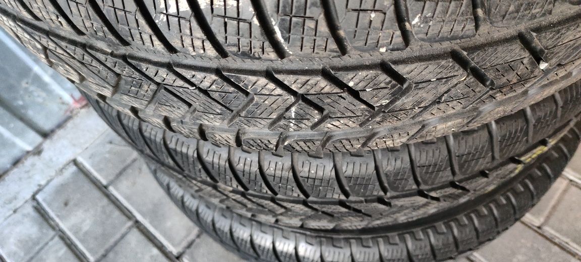 Opony Pirelli 215x65x17 scorpion