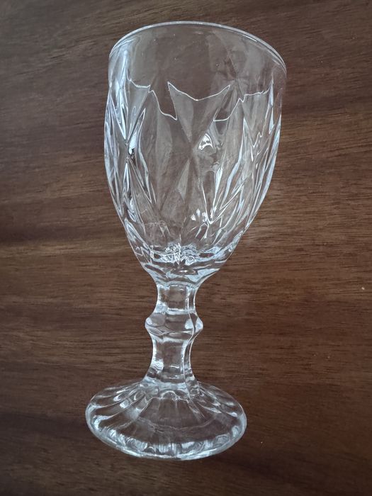 Zestaw 7 kieliszków do wina, kieliszek do wina Homla kryształ