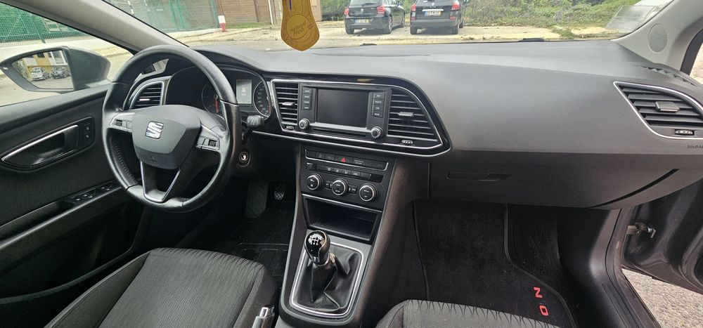 Seat Leon 1.6 tdi 15 como nova