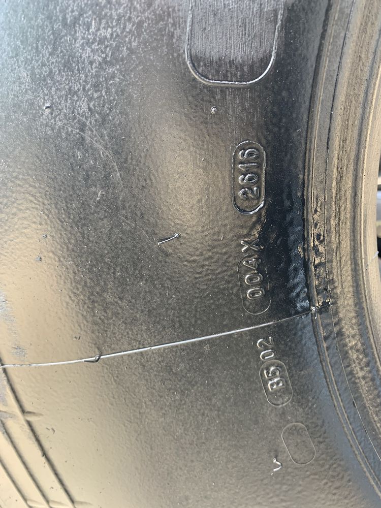 C23 13 R22,5  Michelin XDY