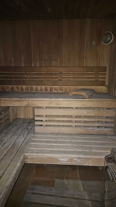 Продається перспективне комерційне приміщення, не діюча сауна, 164м.
