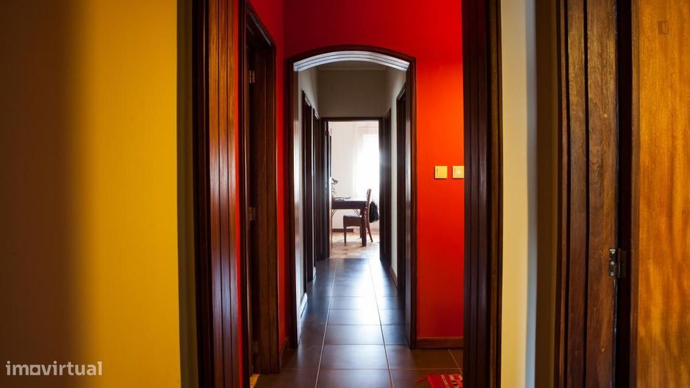 Quarto - localizado em Aldoar Porto