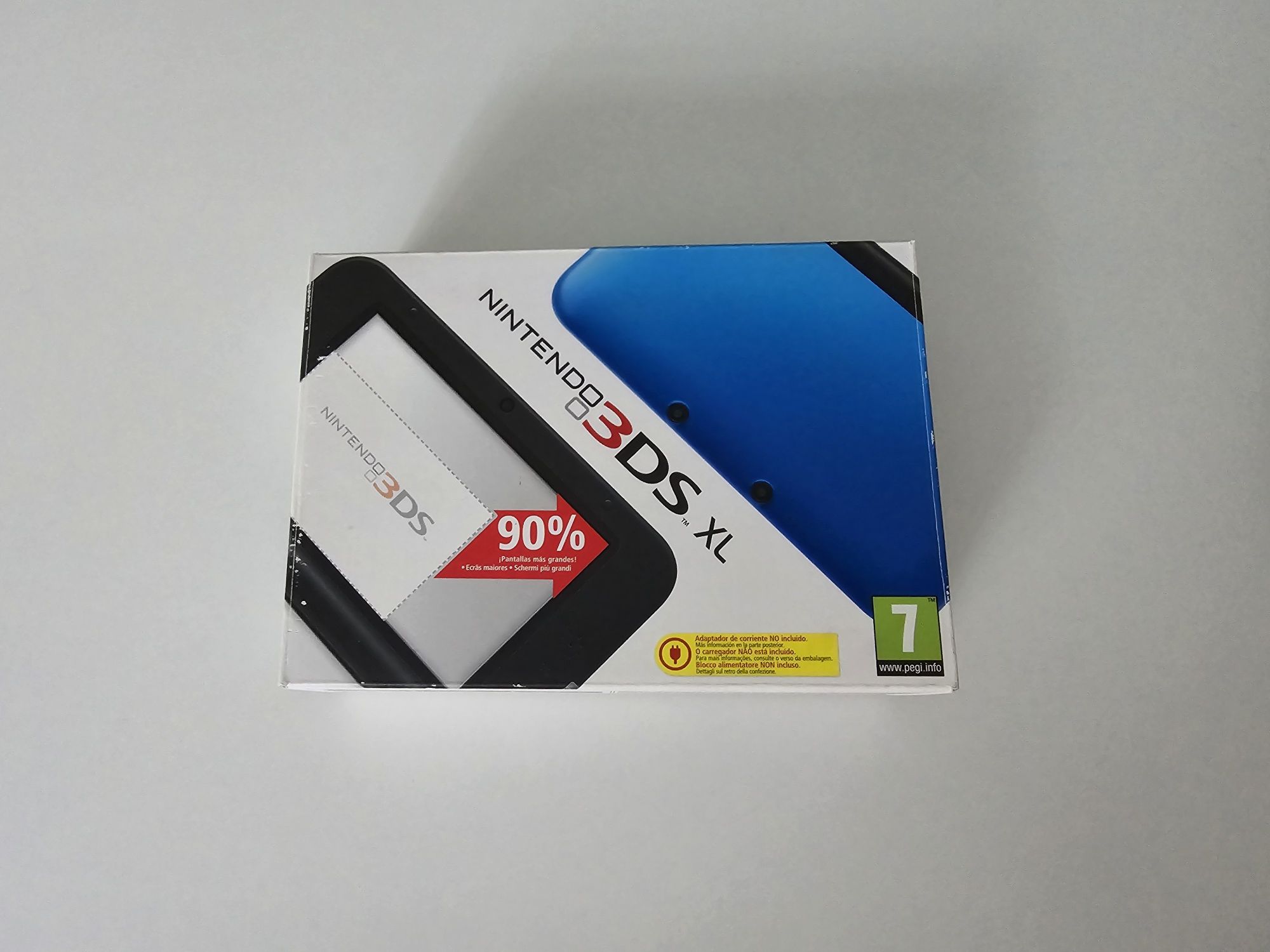 Nintendo 3DS XL z pudełkiem i etui