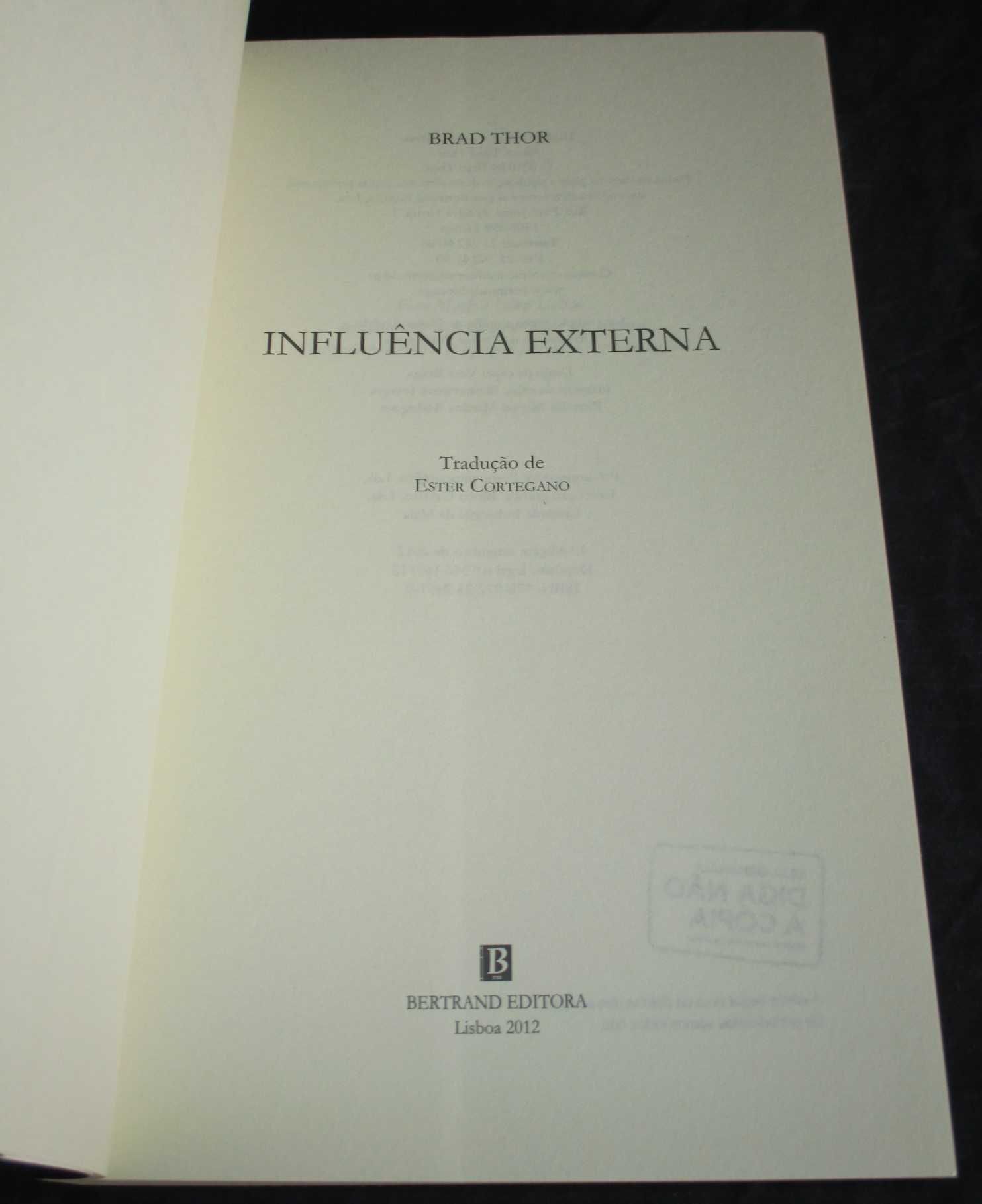 Livro Influência Externa Brad Thor